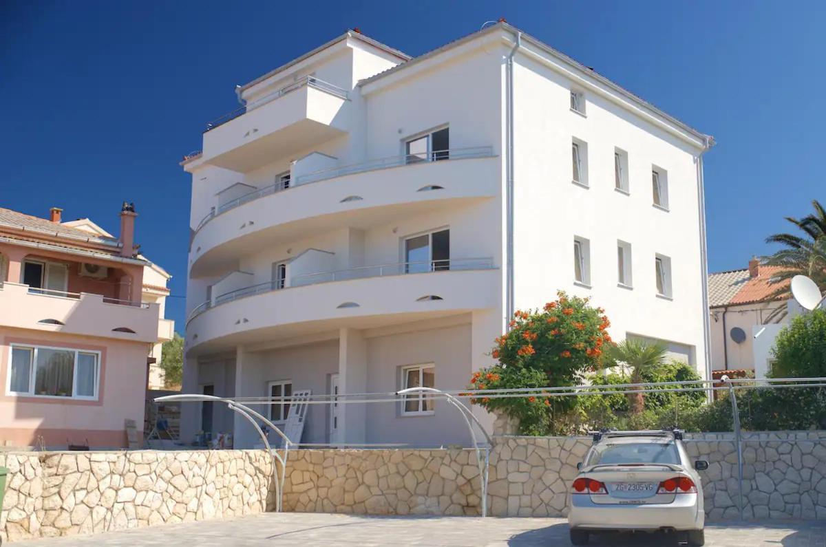 Avada Premium Apartment Novalja Exterior photo