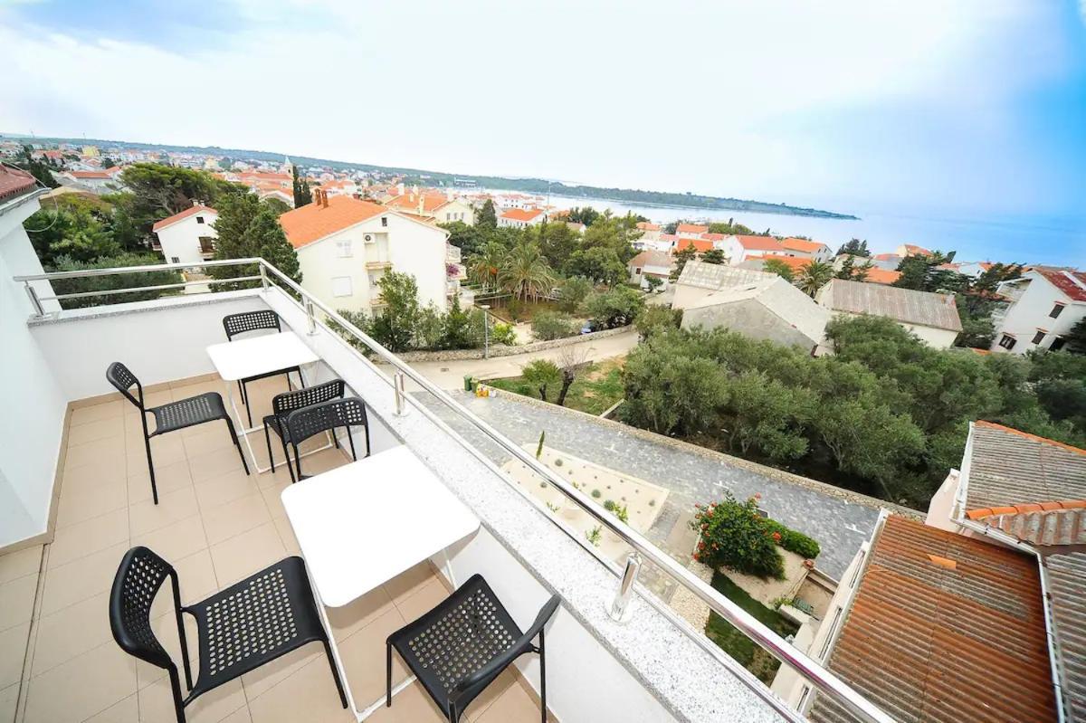 Avada Premium Apartment Novalja Exterior photo