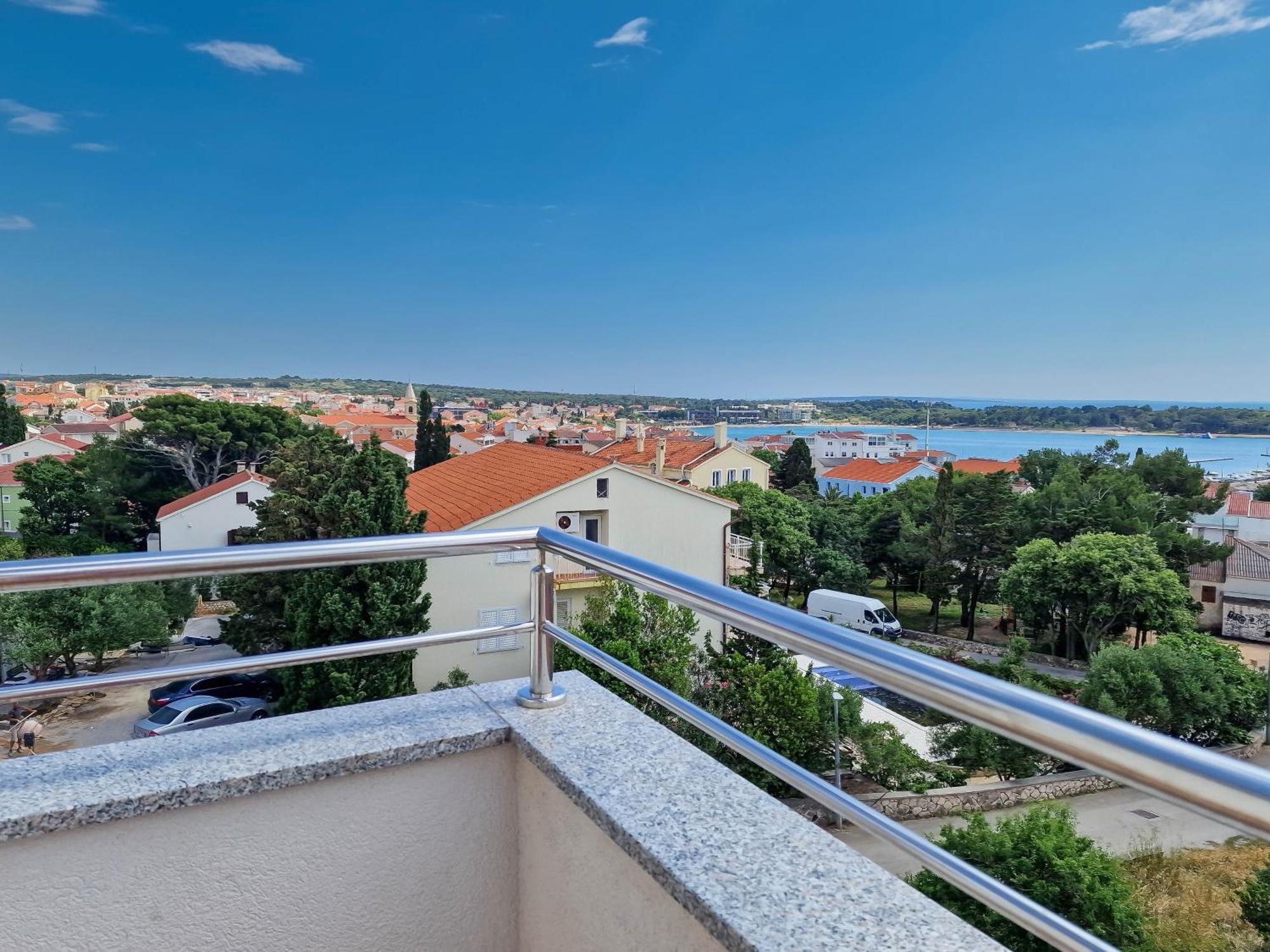 Avada Premium Apartment Novalja Exterior photo